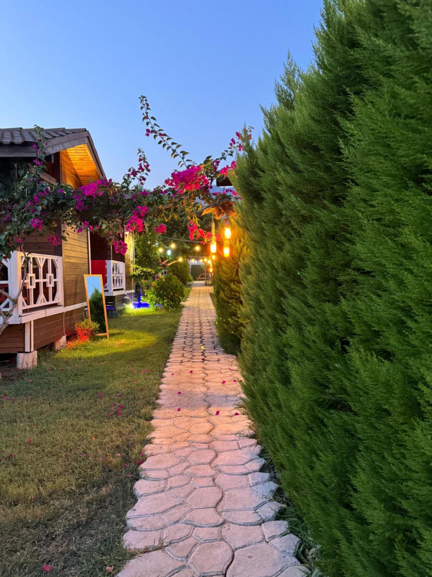 Karaoez Ada Bungalows & Villa מראה חיצוני תמונה